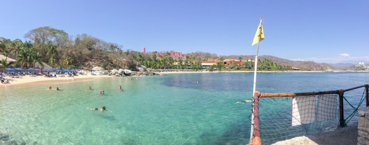 2017 IMG_1157 snorkelling beach pano