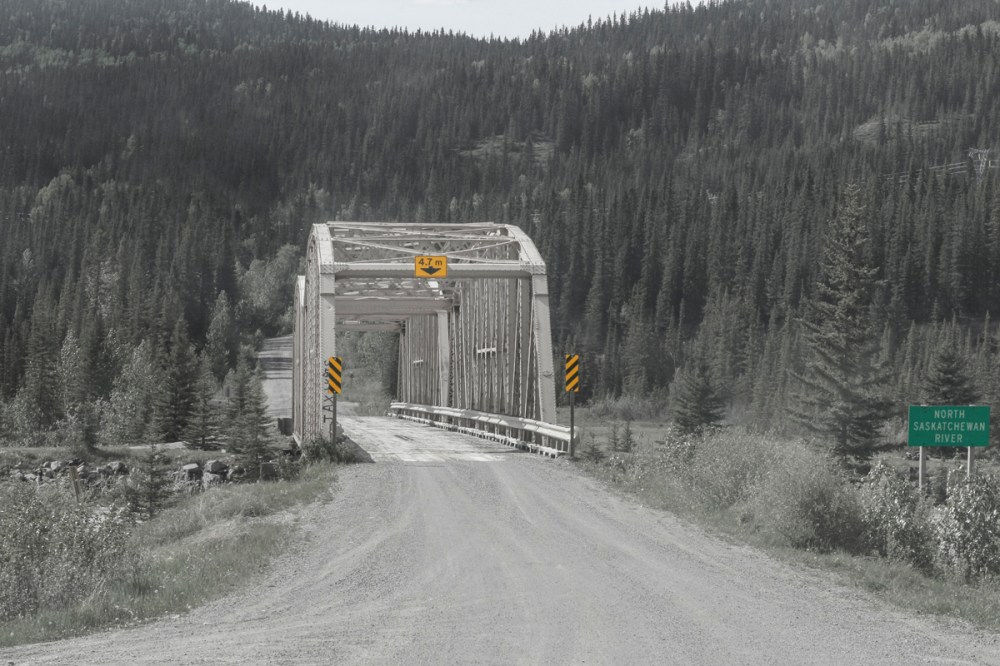 IMG_2013 bridge over north sasckatchewan BW with select colorweb