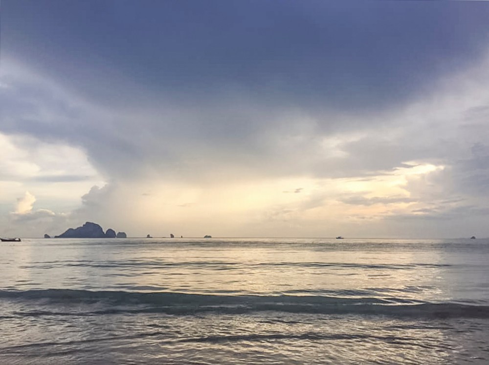 Sunset Ao Nang beachweb