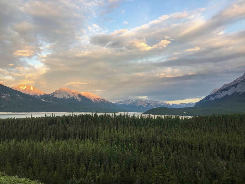 IMG_8641 hike behind resortweb